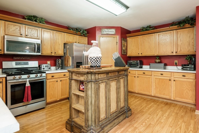 767 LONG ISLAND, LOVES PARK, Illinois 61111, 4 Bedrooms Bedrooms, ,2 BathroomsBathrooms,House,For Sale,LONG ISLAND,202602623