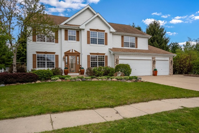 767 LONG ISLAND, LOVES PARK, Illinois 61111, 4 Bedrooms Bedrooms, ,2 BathroomsBathrooms,House,For Sale,LONG ISLAND,202602623