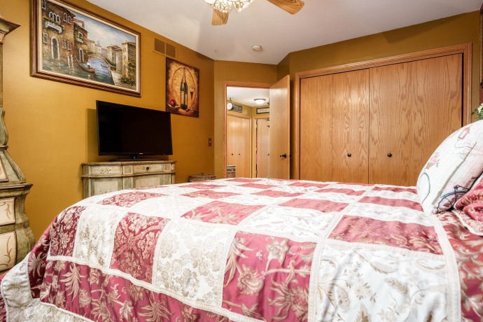 767 LONG ISLAND, LOVES PARK, Illinois 61111, 4 Bedrooms Bedrooms, ,2 BathroomsBathrooms,House,For Sale,LONG ISLAND,202602623