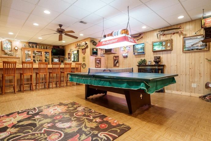 767 LONG ISLAND, LOVES PARK, Illinois 61111, 4 Bedrooms Bedrooms, ,2 BathroomsBathrooms,House,For Sale,LONG ISLAND,202602623