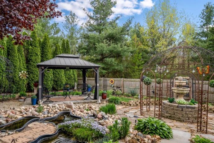 767 LONG ISLAND, LOVES PARK, Illinois 61111, 4 Bedrooms Bedrooms, ,2 BathroomsBathrooms,House,For Sale,LONG ISLAND,202602623