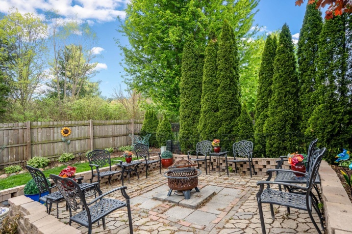 767 LONG ISLAND, LOVES PARK, Illinois 61111, 4 Bedrooms Bedrooms, ,2 BathroomsBathrooms,House,For Sale,LONG ISLAND,202602623