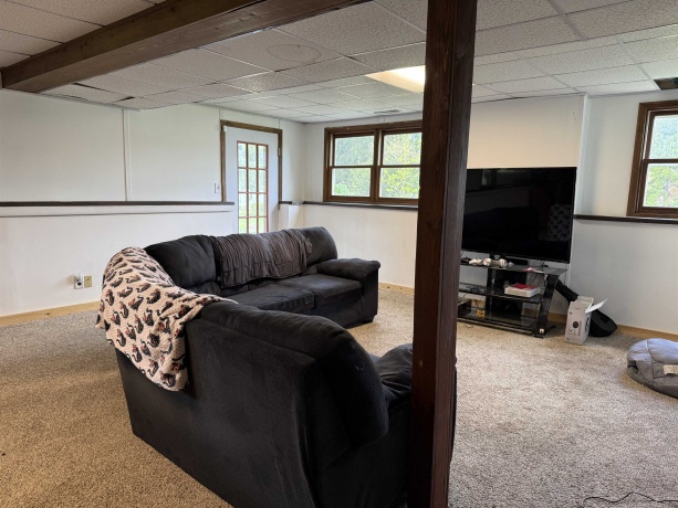 2041 Winchester Drive, FREEPORT, Illinois 61032, 4 Bedrooms Bedrooms, ,3 BathroomsBathrooms,House,For Sale,Winchester Drive,202602625
