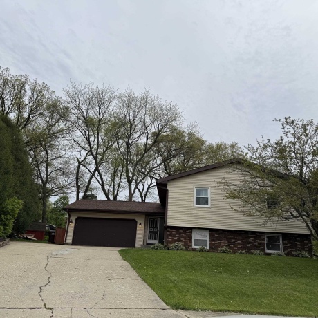 2041 Winchester Drive, FREEPORT, Illinois 61032, 4 Bedrooms Bedrooms, ,3 BathroomsBathrooms,House,For Sale,Winchester Drive,202602625