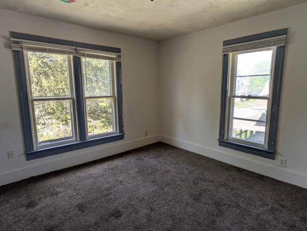 1315 Rotzler, FREEPORT, Illinois 61032, 4 Bedrooms Bedrooms, ,2 BathroomsBathrooms,House,For Sale,Rotzler,202602627