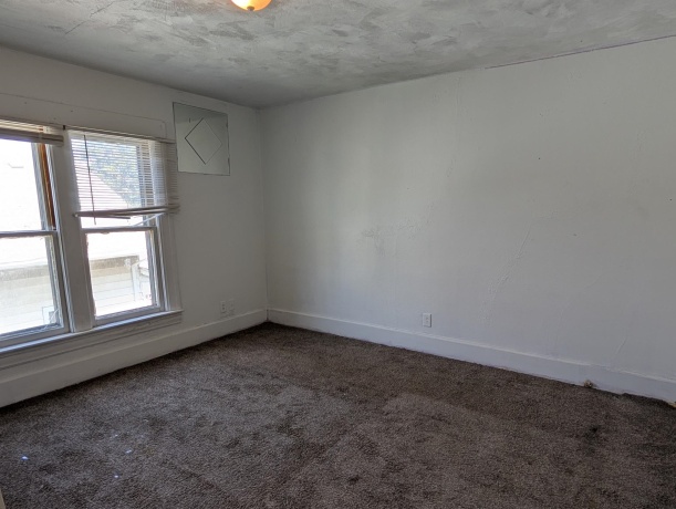 1315 Rotzler, FREEPORT, Illinois 61032, 4 Bedrooms Bedrooms, ,2 BathroomsBathrooms,House,For Sale,Rotzler,202602627