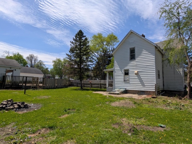 1315 Rotzler, FREEPORT, Illinois 61032, 4 Bedrooms Bedrooms, ,2 BathroomsBathrooms,House,For Sale,Rotzler,202602627