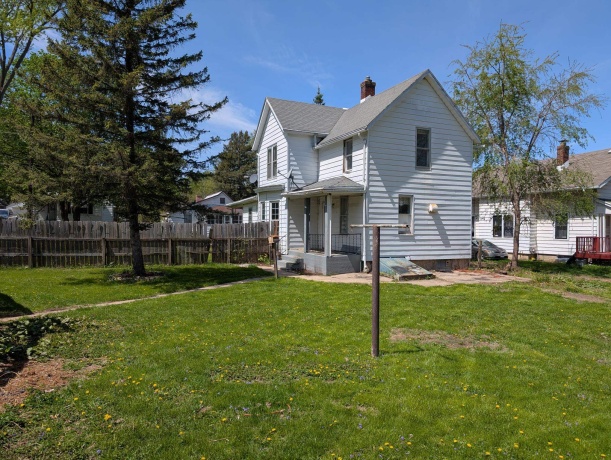 1315 Rotzler, FREEPORT, Illinois 61032, 4 Bedrooms Bedrooms, ,2 BathroomsBathrooms,House,For Sale,Rotzler,202602627