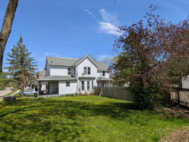 1315 Rotzler, FREEPORT, Illinois 61032, 4 Bedrooms Bedrooms, ,2 BathroomsBathrooms,House,For Sale,Rotzler,202602627