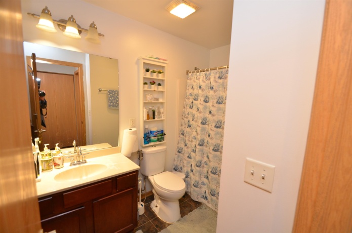 7429 Thomas, LOVES PARK, Illinois 61111, 2 Bedrooms Bedrooms, ,1 BathroomBathrooms,Condominium,For Sale,Thomas,202602628