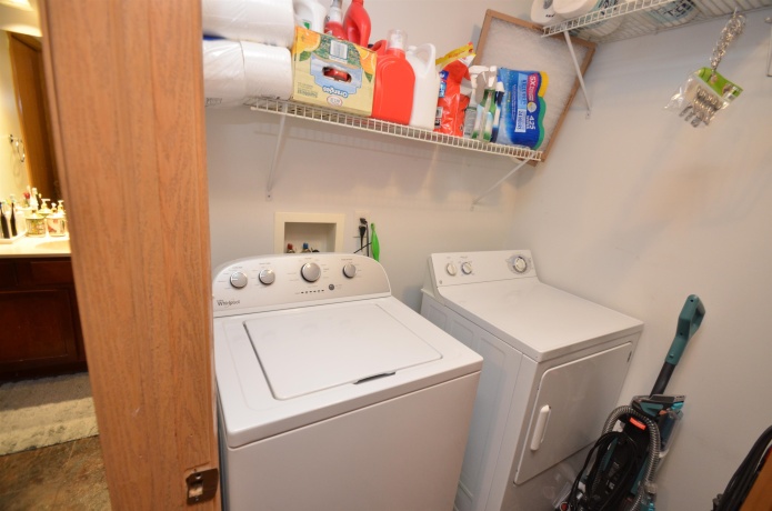 7429 Thomas, LOVES PARK, Illinois 61111, 2 Bedrooms Bedrooms, ,1 BathroomBathrooms,Condominium,For Sale,Thomas,202602628