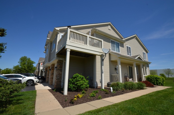 7429 Thomas, LOVES PARK, Illinois 61111, 2 Bedrooms Bedrooms, ,1 BathroomBathrooms,Condominium,For Sale,Thomas,202602628