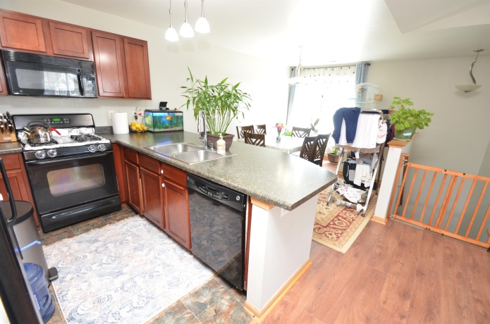 7429 Thomas, LOVES PARK, Illinois 61111, 2 Bedrooms Bedrooms, ,1 BathroomBathrooms,Condominium,For Sale,Thomas,202602628