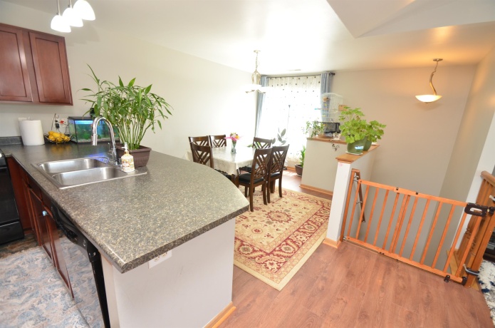 7429 Thomas, LOVES PARK, Illinois 61111, 2 Bedrooms Bedrooms, ,1 BathroomBathrooms,Condominium,For Sale,Thomas,202602628