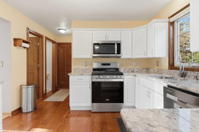 849 Seven Hickory, BYRON, Illinois 61010, 3 Bedrooms Bedrooms, ,1 BathroomBathrooms,House,For Sale,Seven Hickory,202602630