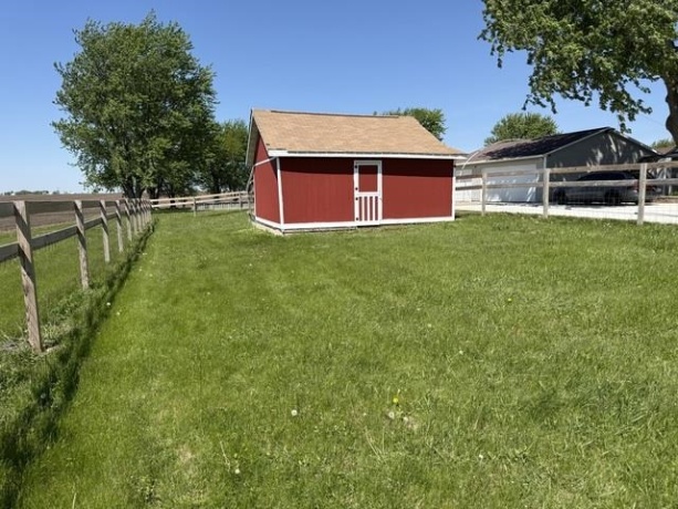 1981 8th Rd, Tonica, Illinois 61370, 4 Bedrooms Bedrooms, ,4 BathroomsBathrooms,House,For Sale,8th Rd,202602634
