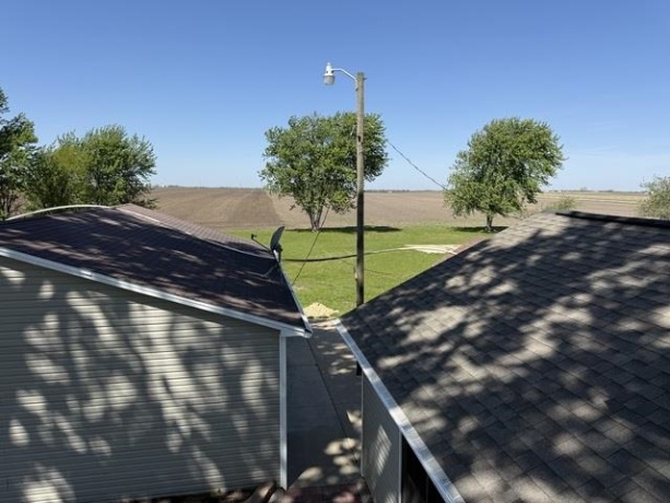 1981 8th Rd, Tonica, Illinois 61370, 4 Bedrooms Bedrooms, ,4 BathroomsBathrooms,House,For Sale,8th Rd,202602634