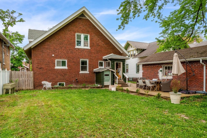 428 London, ROCKFORD, Illinois 61107, 5 Bedrooms Bedrooms, ,2 BathroomsBathrooms,House,For Sale,London,202602635