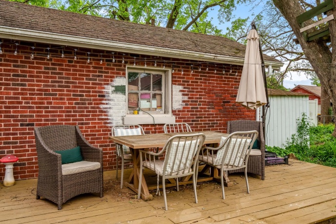 428 London, ROCKFORD, Illinois 61107, 5 Bedrooms Bedrooms, ,2 BathroomsBathrooms,House,For Sale,London,202602635
