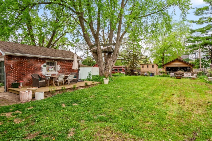 428 London, ROCKFORD, Illinois 61107, 5 Bedrooms Bedrooms, ,2 BathroomsBathrooms,House,For Sale,London,202602635