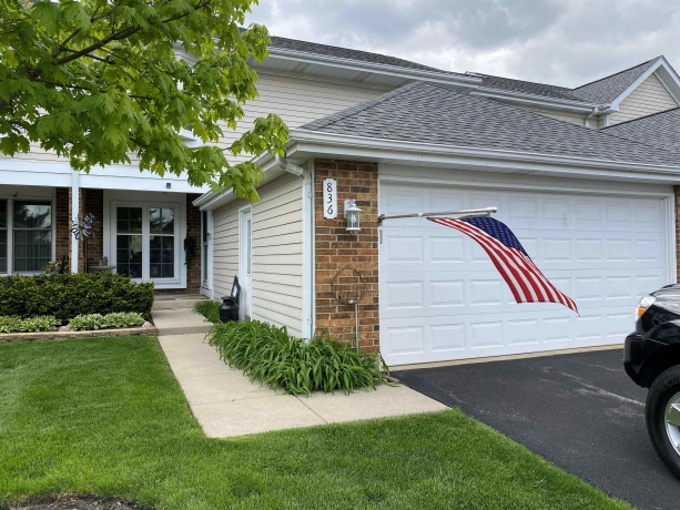836 Golf Course, CRYSTAL LAKE, Illinois 60014, 3 Bedrooms Bedrooms, ,2 BathroomsBathrooms,House,For Sale,Golf Course,202602637