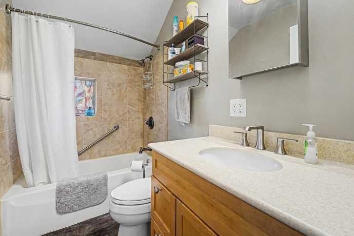 1131 Clark, GALENA, Illinois 61036, 2 Bedrooms Bedrooms, ,2 BathroomsBathrooms,House,For Sale,Clark,202602641