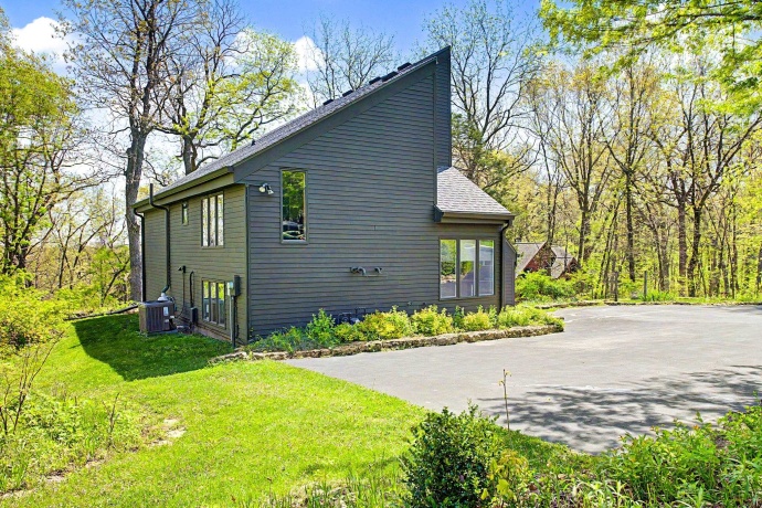 1131 Clark, GALENA, Illinois 61036, 2 Bedrooms Bedrooms, ,2 BathroomsBathrooms,House,For Sale,Clark,202602641