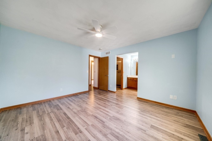 11103 Downing, ROSCOE, Illinois 61073, 3 Bedrooms Bedrooms, ,3 BathroomsBathrooms,House,For Sale,Downing,202602644