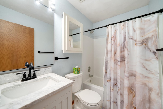 11103 Downing, ROSCOE, Illinois 61073, 3 Bedrooms Bedrooms, ,3 BathroomsBathrooms,House,For Sale,Downing,202602644
