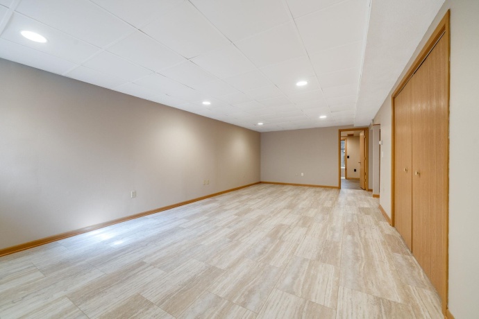 11103 Downing, ROSCOE, Illinois 61073, 3 Bedrooms Bedrooms, ,3 BathroomsBathrooms,House,For Sale,Downing,202602644
