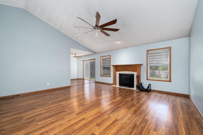 11103 Downing, ROSCOE, Illinois 61073, 3 Bedrooms Bedrooms, ,3 BathroomsBathrooms,House,For Sale,Downing,202602644