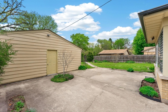3508 FREMONT, ROCKFORD, Illinois 61103, 2 Bedrooms Bedrooms, ,1 BathroomBathrooms,House,For Sale,FREMONT,202602645