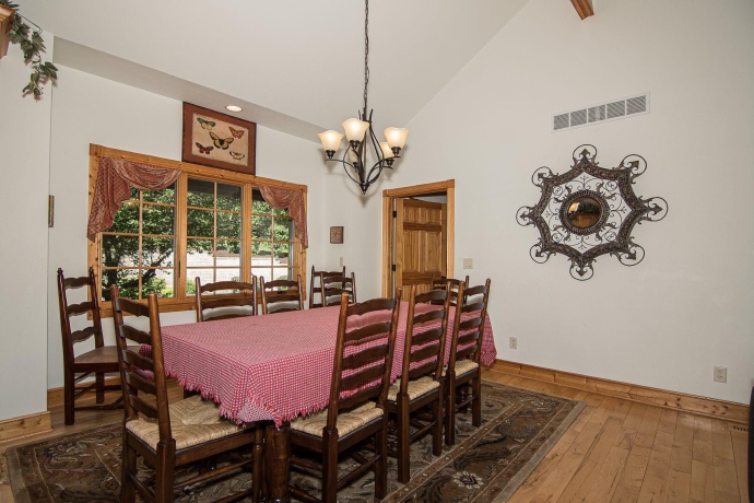 8 Trillium, GALENA, Illinois 61036, 6 Bedrooms Bedrooms, ,5 BathroomsBathrooms,House,For Sale,Trillium,202602647