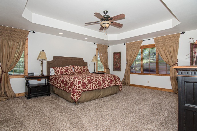 8 Trillium, GALENA, Illinois 61036, 6 Bedrooms Bedrooms, ,5 BathroomsBathrooms,House,For Sale,Trillium,202602647