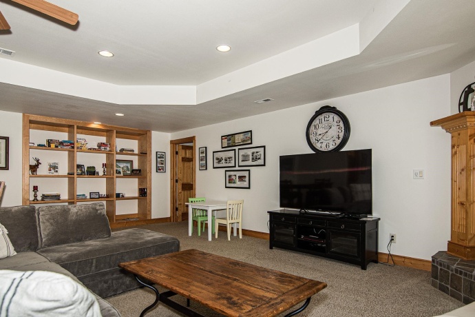 8 Trillium, GALENA, Illinois 61036, 6 Bedrooms Bedrooms, ,5 BathroomsBathrooms,House,For Sale,Trillium,202602647