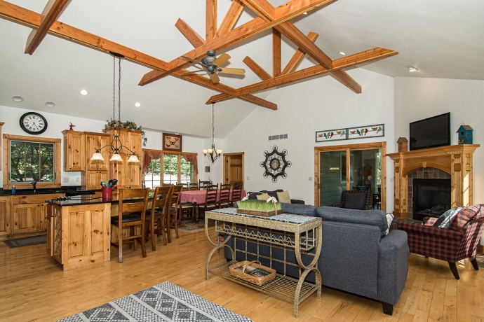 8 Trillium, GALENA, Illinois 61036, 6 Bedrooms Bedrooms, ,5 BathroomsBathrooms,House,For Sale,Trillium,202602647