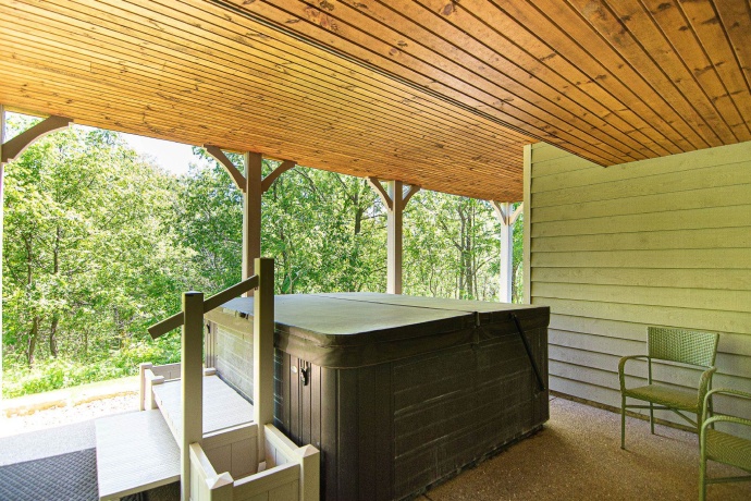 8 Trillium, GALENA, Illinois 61036, 6 Bedrooms Bedrooms, ,5 BathroomsBathrooms,House,For Sale,Trillium,202602647