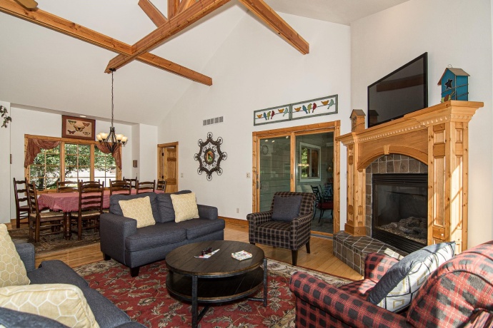 8 Trillium, GALENA, Illinois 61036, 6 Bedrooms Bedrooms, ,5 BathroomsBathrooms,House,For Sale,Trillium,202602647