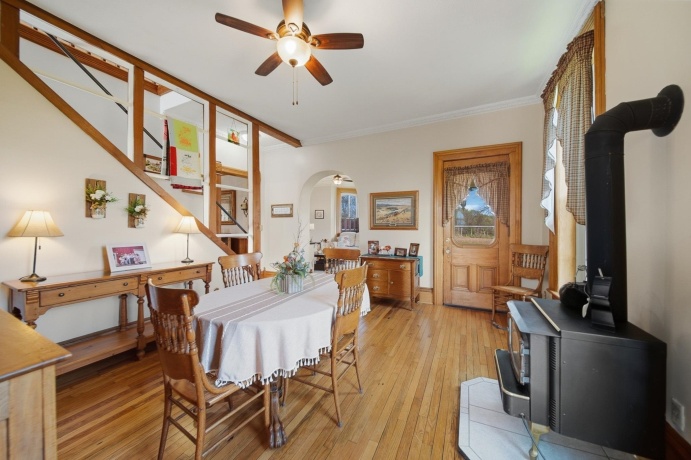 10538 PECATONICA (5+AC), LEAF RIVER, Illinois 61047, 4 Bedrooms Bedrooms, ,2 BathroomsBathrooms,House,For Sale,PECATONICA (5+AC),202602649