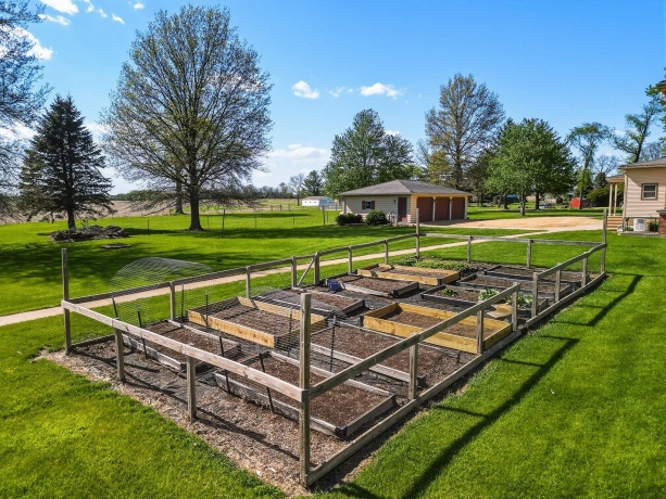 10538 PECATONICA (5+AC), LEAF RIVER, Illinois 61047, 4 Bedrooms Bedrooms, ,2 BathroomsBathrooms,House,For Sale,PECATONICA (5+AC),202602649