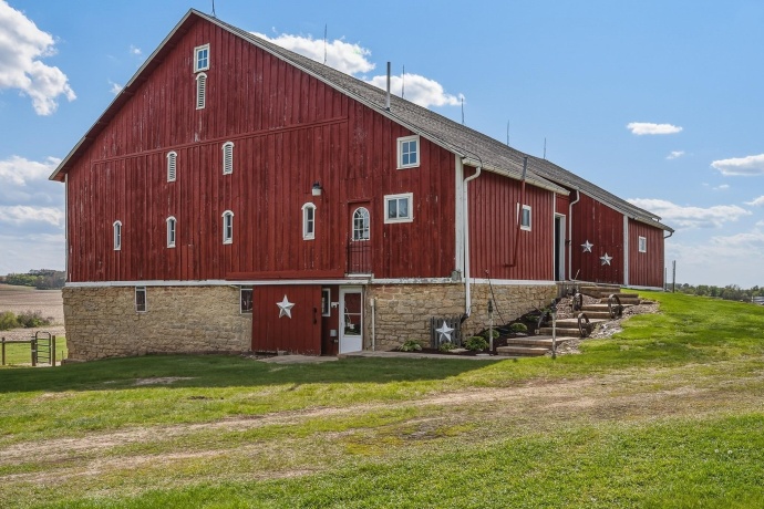 10538 PECATONICA (5+AC), LEAF RIVER, Illinois 61047, 4 Bedrooms Bedrooms, ,2 BathroomsBathrooms,House,For Sale,PECATONICA (5+AC),202602649