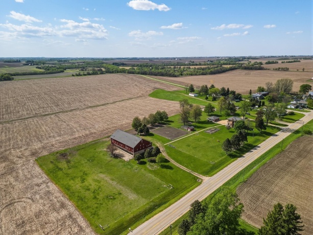 10538 PECATONICA (5+AC), LEAF RIVER, Illinois 61047, 4 Bedrooms Bedrooms, ,2 BathroomsBathrooms,House,For Sale,PECATONICA (5+AC),202602649