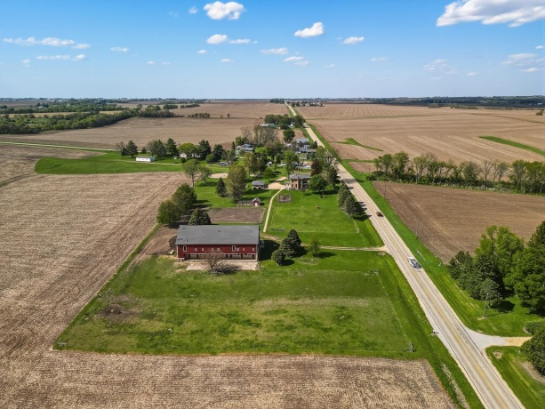 10538 PECATONICA (5+AC), LEAF RIVER, Illinois 61047, 4 Bedrooms Bedrooms, ,2 BathroomsBathrooms,House,For Sale,PECATONICA (5+AC),202602649