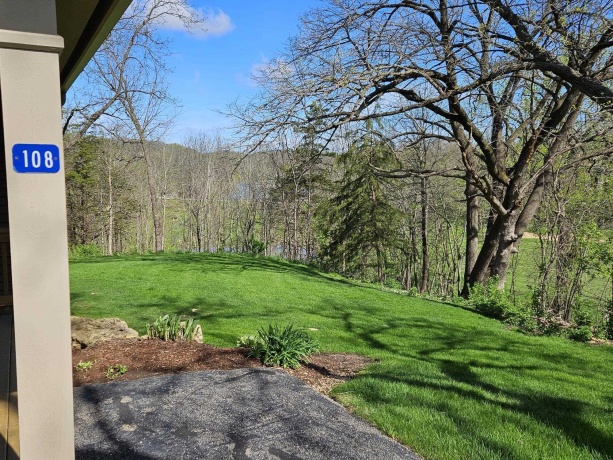 108 Walnut Hill Drive, GALENA, Illinois 61036, 2 Bedrooms Bedrooms, ,2 BathroomsBathrooms,Condominium,For Sale,Walnut Hill Drive,202602651