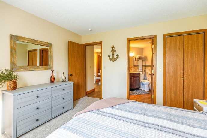 108 Walnut Hill Drive, GALENA, Illinois 61036, 2 Bedrooms Bedrooms, ,2 BathroomsBathrooms,Condominium,For Sale,Walnut Hill Drive,202602651