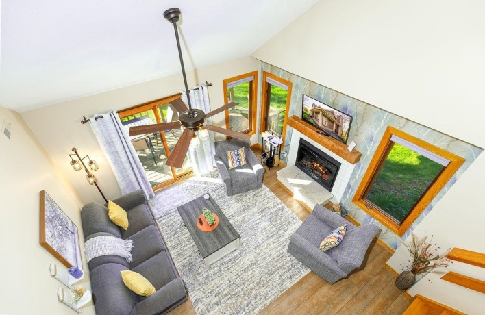 108 Walnut Hill Drive, GALENA, Illinois 61036, 2 Bedrooms Bedrooms, ,2 BathroomsBathrooms,Condominium,For Sale,Walnut Hill Drive,202602651