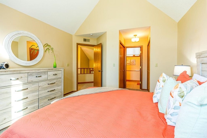 108 Walnut Hill Drive, GALENA, Illinois 61036, 2 Bedrooms Bedrooms, ,2 BathroomsBathrooms,Condominium,For Sale,Walnut Hill Drive,202602651