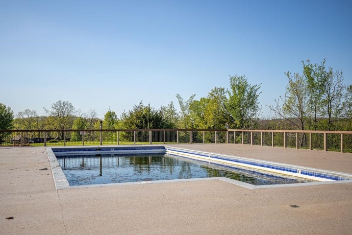 108 Walnut Hill Drive, GALENA, Illinois 61036, 2 Bedrooms Bedrooms, ,2 BathroomsBathrooms,Condominium,For Sale,Walnut Hill Drive,202602651