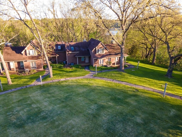 108 Walnut Hill Drive, GALENA, Illinois 61036, 2 Bedrooms Bedrooms, ,2 BathroomsBathrooms,Condominium,For Sale,Walnut Hill Drive,202602651