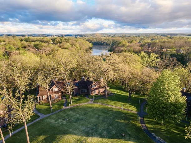 108 Walnut Hill Drive, GALENA, Illinois 61036, 2 Bedrooms Bedrooms, ,2 BathroomsBathrooms,Condominium,For Sale,Walnut Hill Drive,202602651